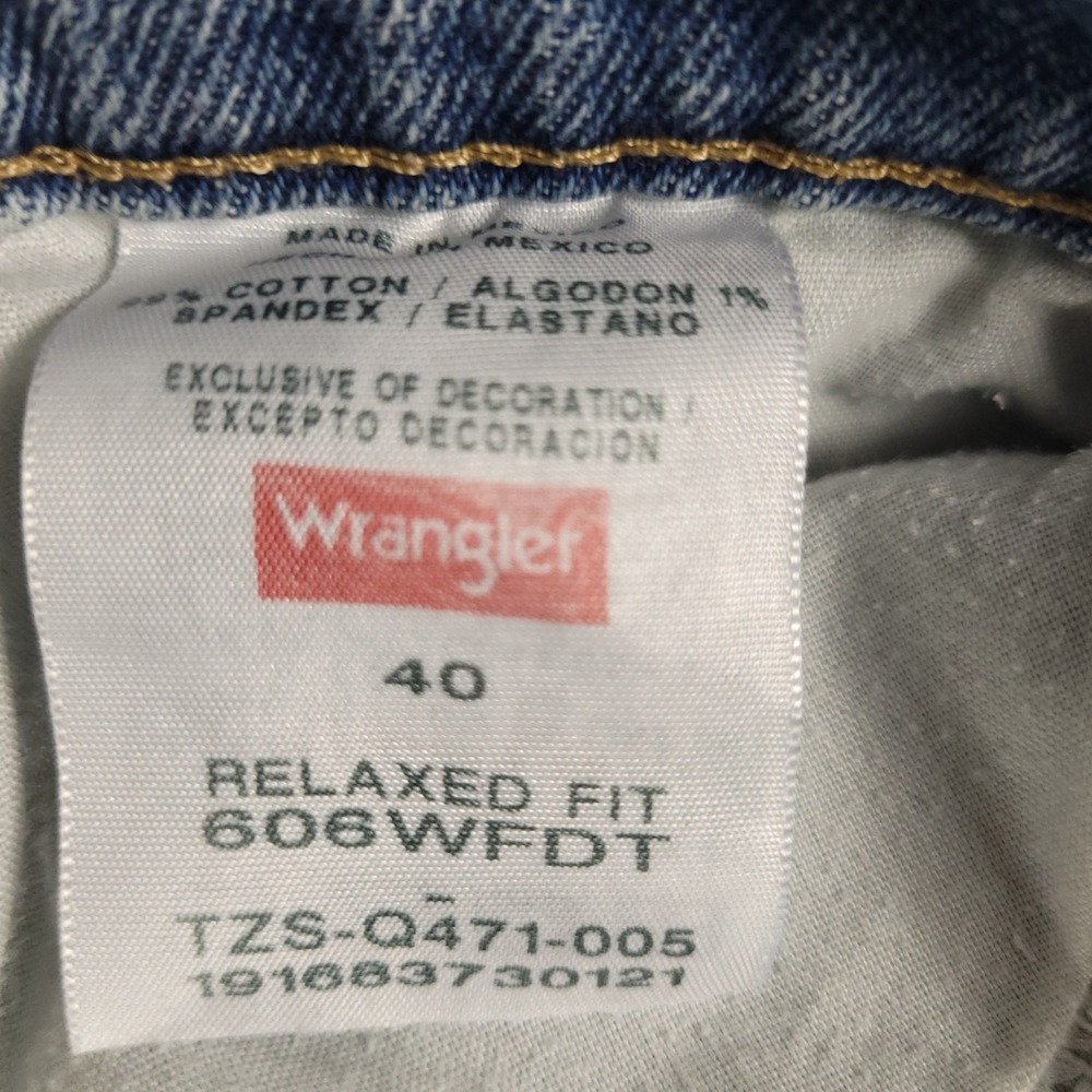 Wrangler Denim Shorts Mens 40 Blue Relaxed Fit Cotton 606WFDT - Picture 2 of 10